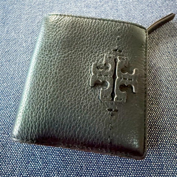 Tory Burch Bi-Fold Wallet - Black - Picture 1 of 5